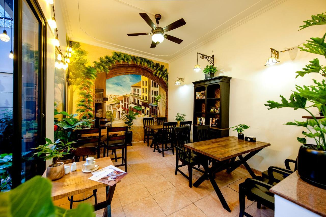 Ladybug Boutique Villa Hanoi Bagian luar foto