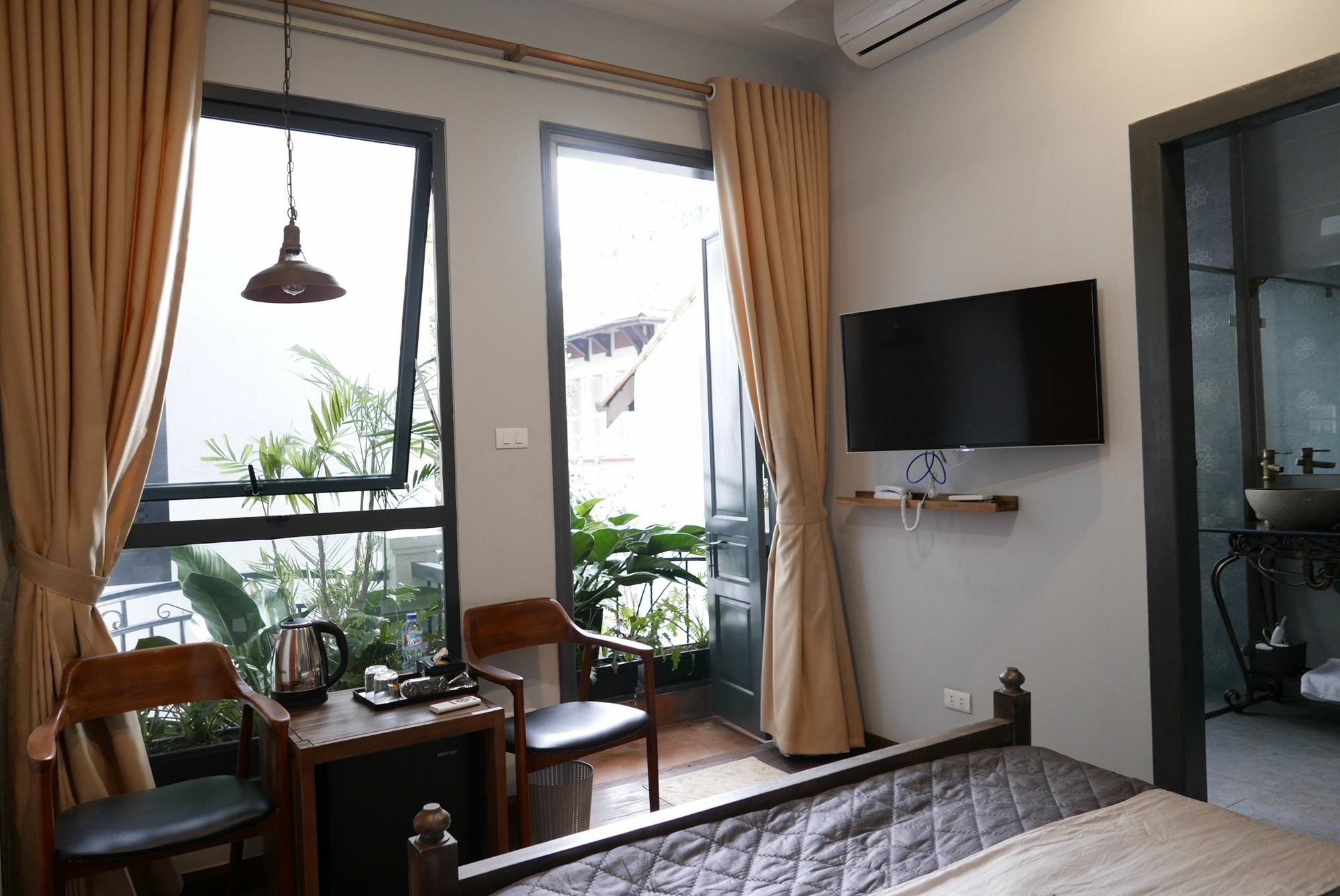 Ladybug Boutique Villa Hanoi Bagian luar foto