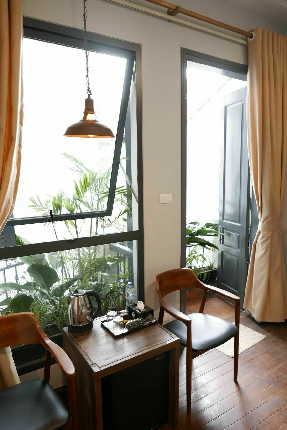 Ladybug Boutique Villa Hanoi Bagian luar foto