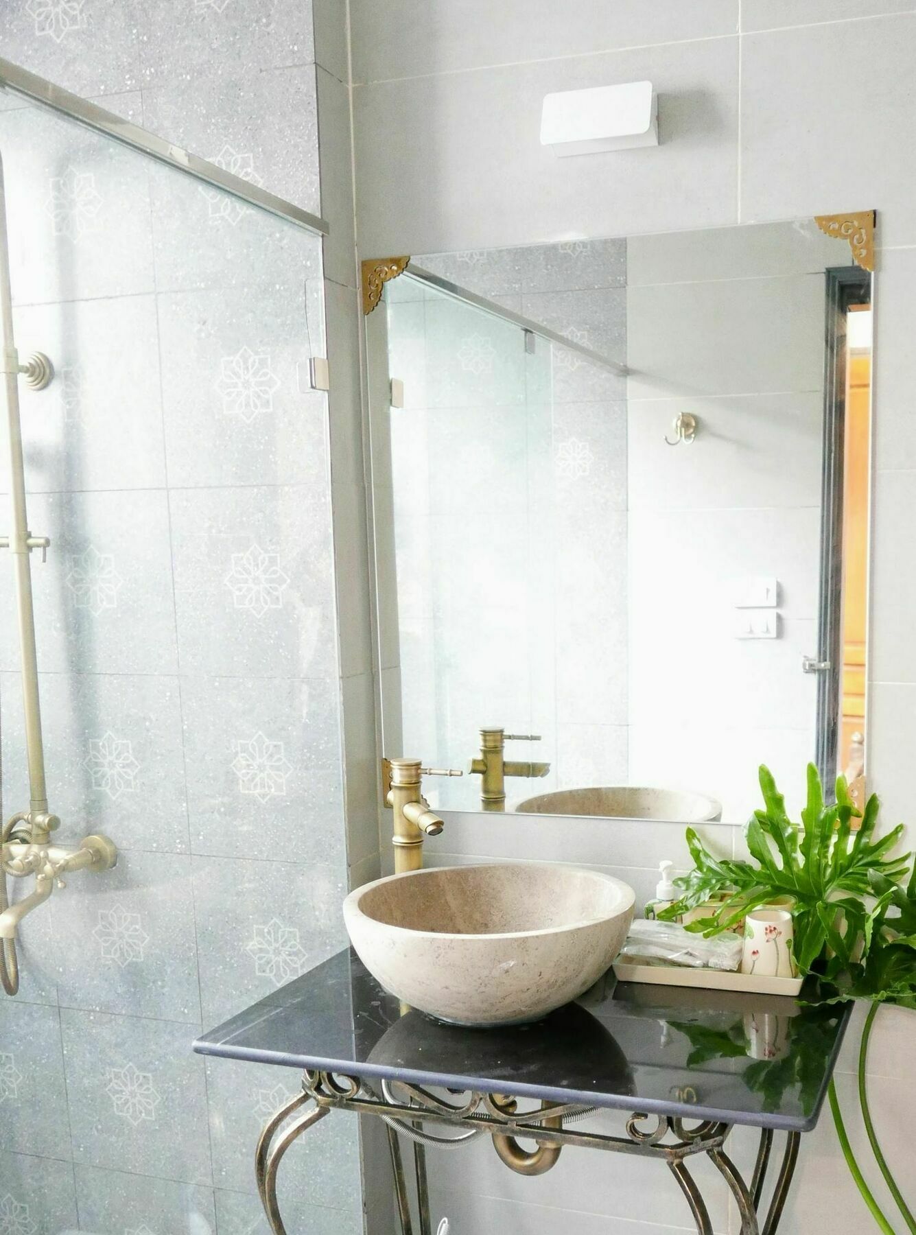 Ladybug Boutique Villa Hanoi Bagian luar foto